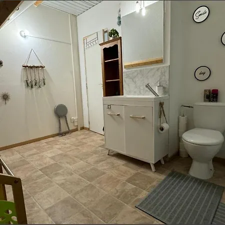 De La Source De La Bruche アパート